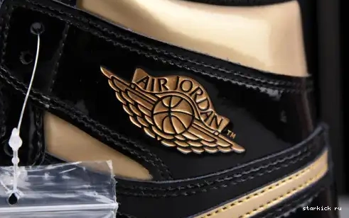555088-032 Metallic High Gold Black Air (2020) Retro 555088-032 1 Jordan 0424